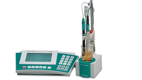781-pH_Ion-Meter-with-804-Ti-Stand.jpg
